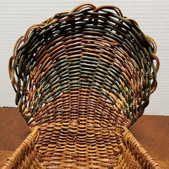 Woven Wicker Tricolor FAN TAIL Turkey Shape Basket Centerpiece Thanksgiving - Picture 8 of 12